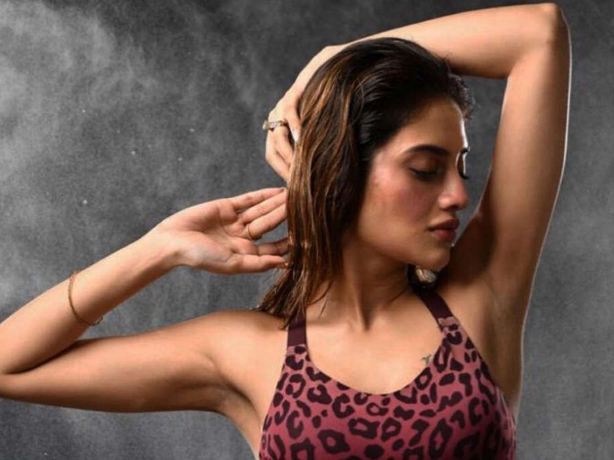 Men in Nusrat Jahan Life: गैंग-रेप आरोपी संग डेटिंग से लेकर निखिल जैन संग टूटी शादी तक, नुसरत जहां की अनकही कहानी - Photo Gallery