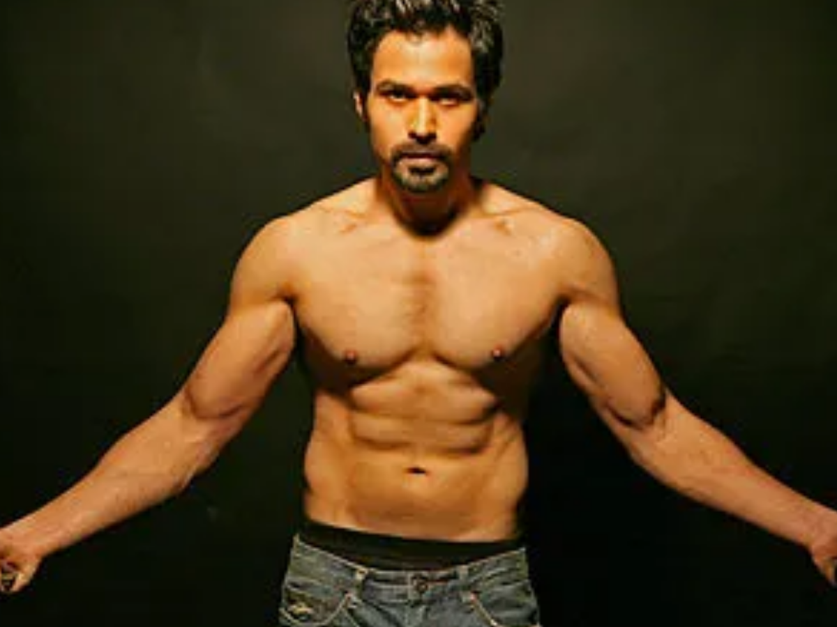 पार की सारी हदें… इन बॉलीवुड एक्टर ने दिए एक से बढ़कर एक लव सीन्स; पर्दे पर देख फैंस हुए बेकाबू! - Photo Gallery