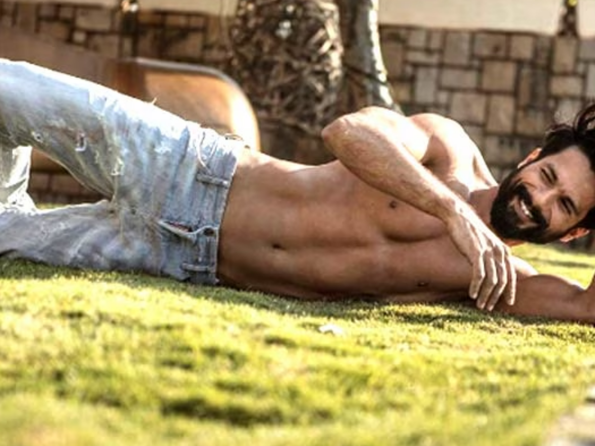 पार की सारी हदें… इन बॉलीवुड एक्टर ने दिए एक से बढ़कर एक लव सीन्स; पर्दे पर देख फैंस हुए बेकाबू! - Photo Gallery