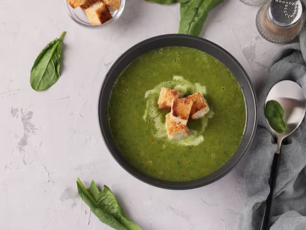 Palak Methi Soup Recipe: बर्फ की तरह पिघलेगी चर्बी, बस इस सूप का करें सेवन - Photo Gallery