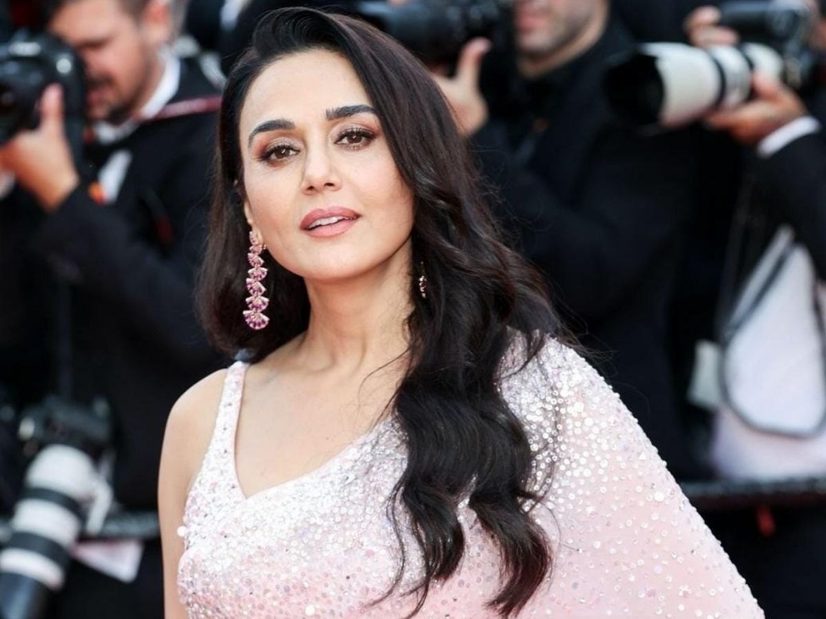 एक सिक्के ने बदली प्रीति जिंटा की किस्मत! खुद डिंपल गर्ल ने बताया कैसे हुई करियर की शुरुआत - Photo Gallery