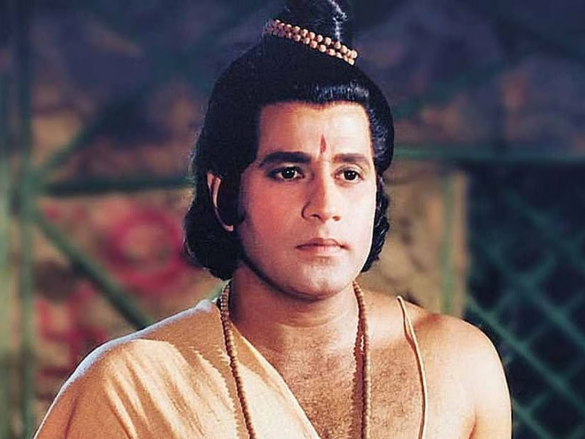 Arun Govil: अरुण गोविल को भगवान मानने लगे थे लोग, सिगरेट पीते ही किया विरोध; जानिए रामायण के ‘राम’ की अनसुनी बातें - Photo Gallery