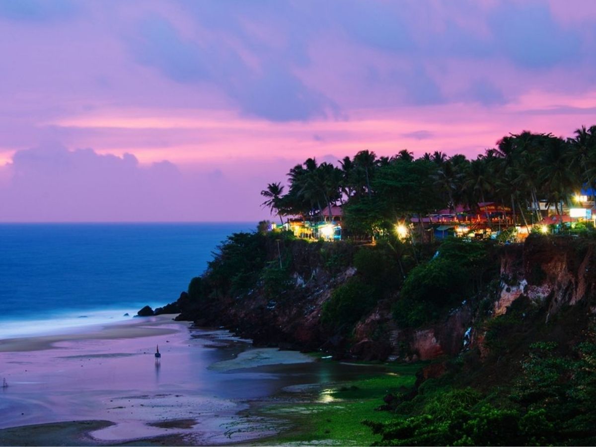 अकेले घूमने का है प्लान? तो सोलो ट्रैवल के लिए एकदम परफेक्ट हैं ये 5 जगह; देखें लिस्ट - Photo Gallery