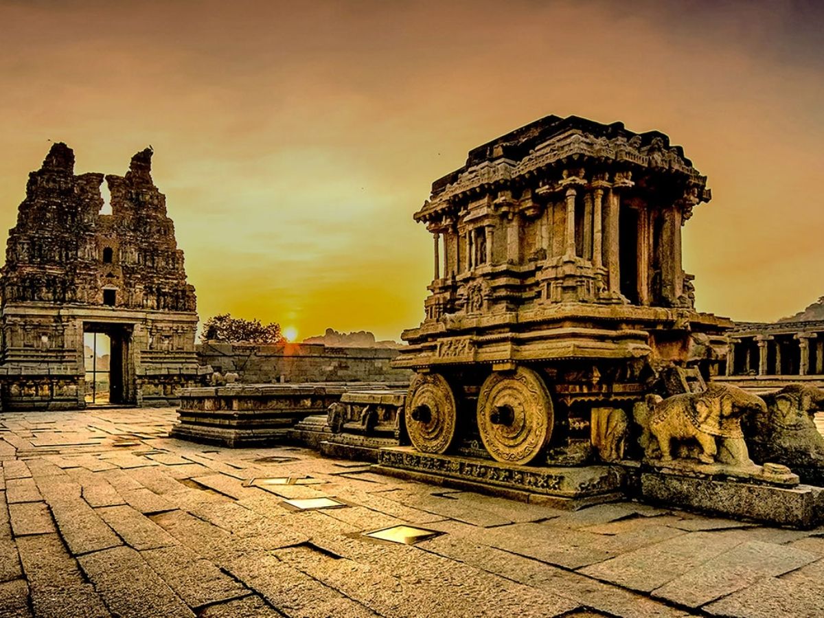 अकेले घूमने का है प्लान? तो सोलो ट्रैवल के लिए एकदम परफेक्ट हैं ये 5 जगह; देखें लिस्ट - Photo Gallery