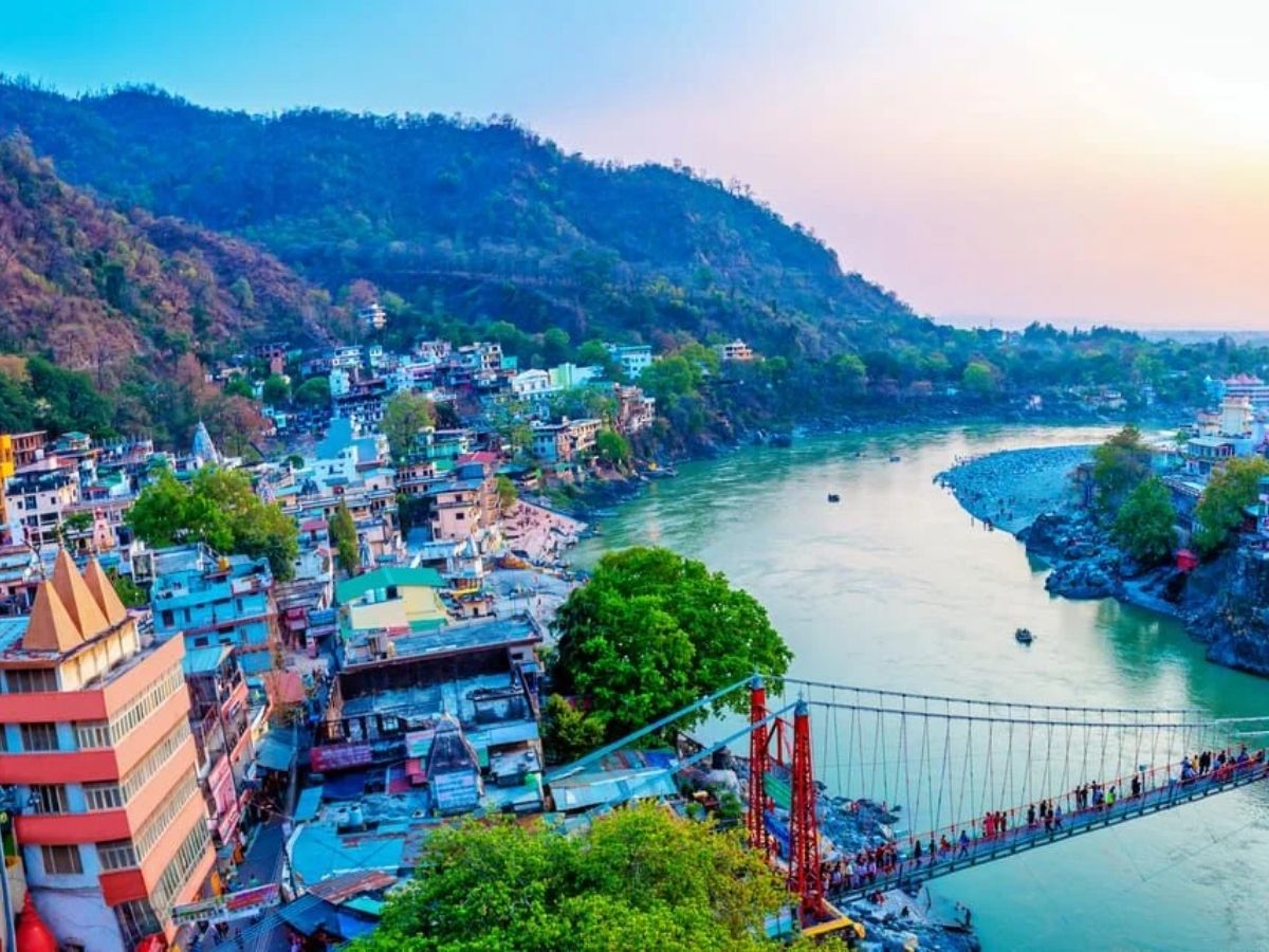 अकेले घूमने का है प्लान? तो सोलो ट्रैवल के लिए एकदम परफेक्ट हैं ये 5 जगह; देखें लिस्ट - Photo Gallery