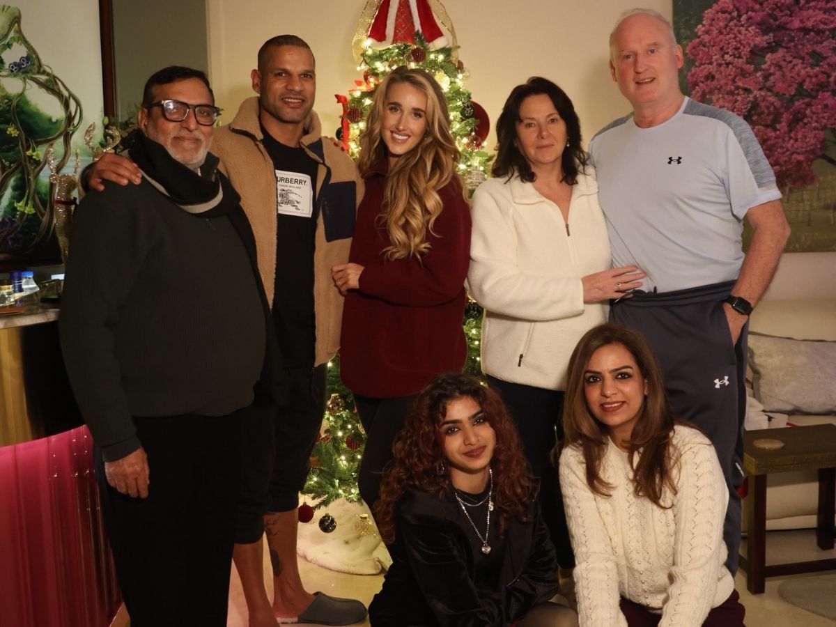 shikhar dhawan girl friend Sophie Shine family - Photo Gallery