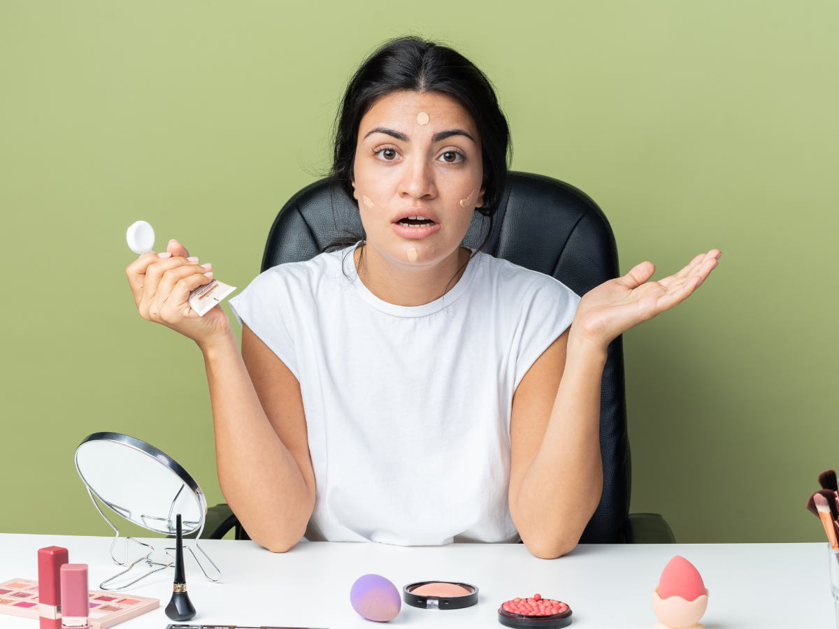 सावधान! आपकी ये 3 रोज़ाना की आदतें छीन रही हैं चेहरे का नूर; आज ही सुधारें! - Photo Gallery