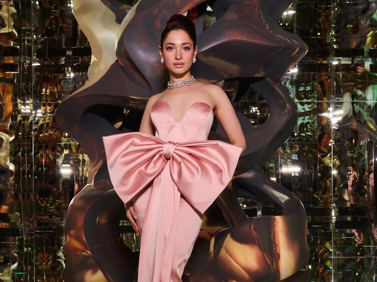 The Pink Bow Moment - Photo Gallery