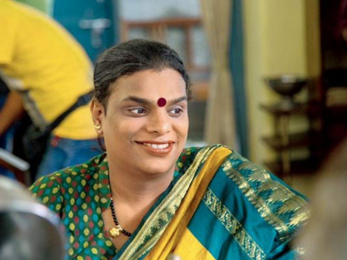 Bizzare Indian Tradition: आखिर क्यों हजारों ट्रांसजेंडर महिलाएं करती हैं भगवान अरावन से शादी और फिर अगले दिन ही विलाप? - Photo Gallery