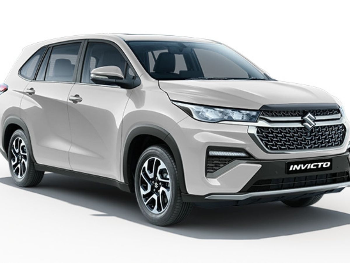 Maruti Suzuki Invicto - Photo Gallery