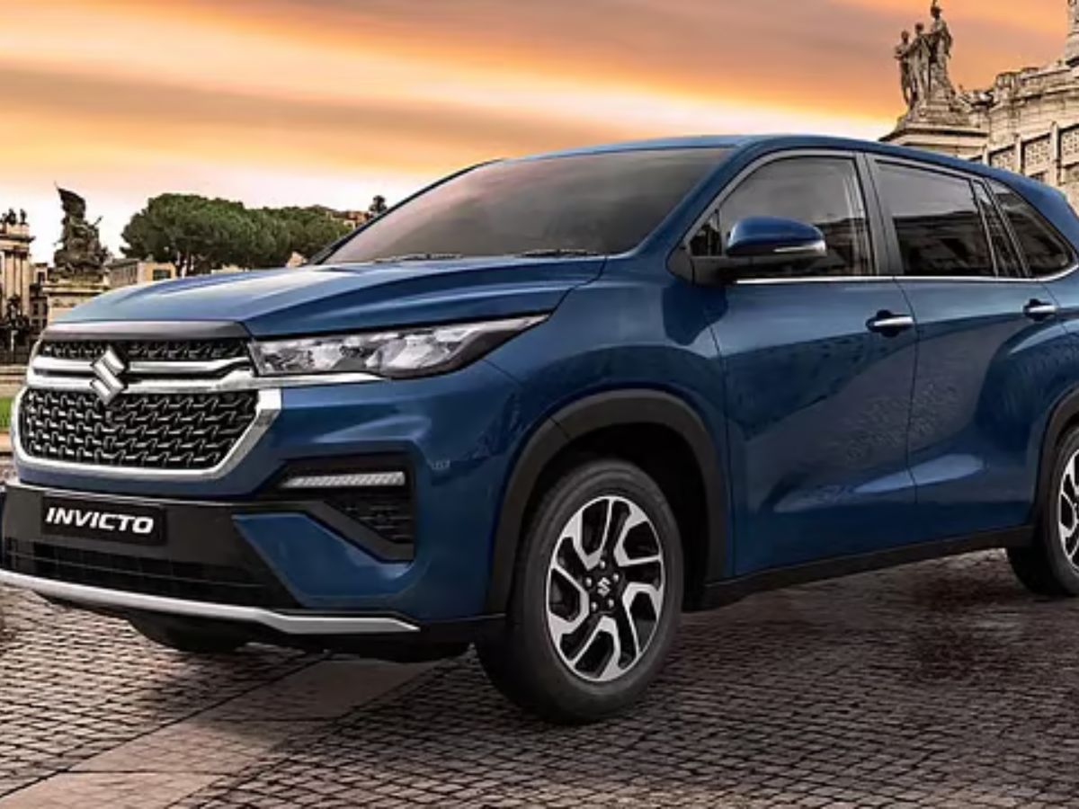 Maruti Suzuki Invicto - Photo Gallery