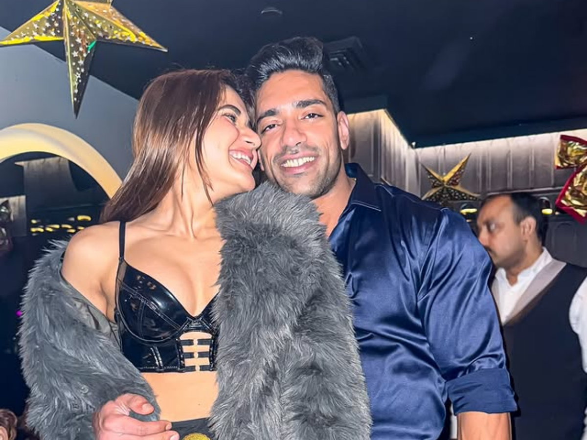 कौन है Rohit Khatri? जिनकी पत्नी के दीवाने हैं सारे Gen Z; नेटवर्थ सुन बुझ जाएगी दिमाग की बत्ती! - Photo Gallery