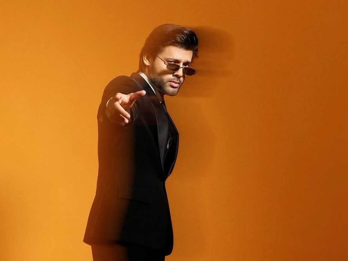 भारत का Atif Aslam…एक्ट्रेस कृति सेनन से है खास कनेक्शन; जानें कौन है ये शख्स? - Photo Gallery