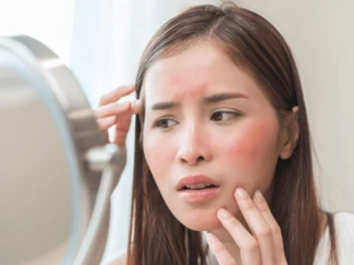 Damaging Skincare Habits: गलती से भी स्किन पर इन ट्रेंड्स को न करें फॉलों, नहीं तो खूब पड़ेगा पछताना; जानें डॉक्टर की सलाह - Photo Gallery