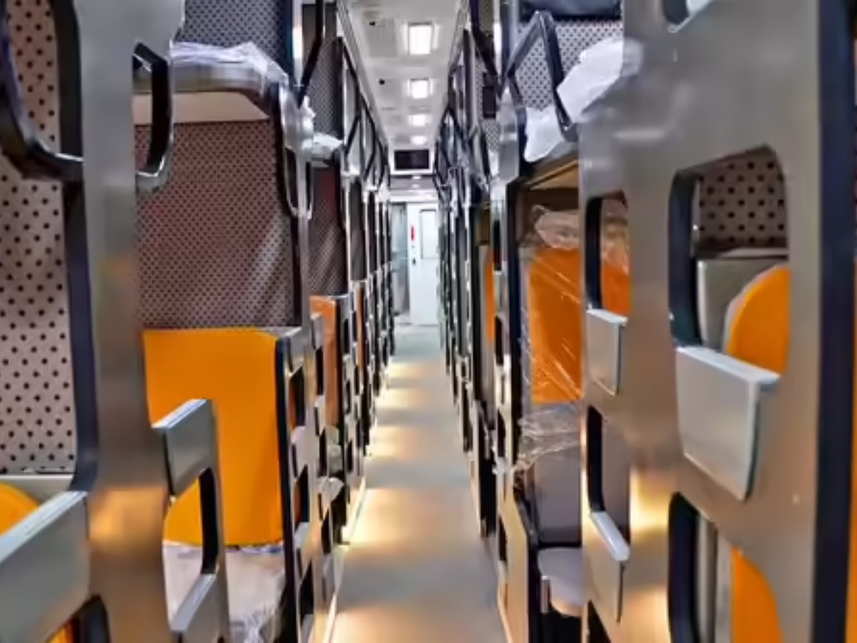 वंदे भारत स्लीपर का शुभारंभ, राजधानी से बेहतर है भारतीय रेलवे की यह नई ट्रेन; जानें मुख्य विशेषताएं - Photo Gallery