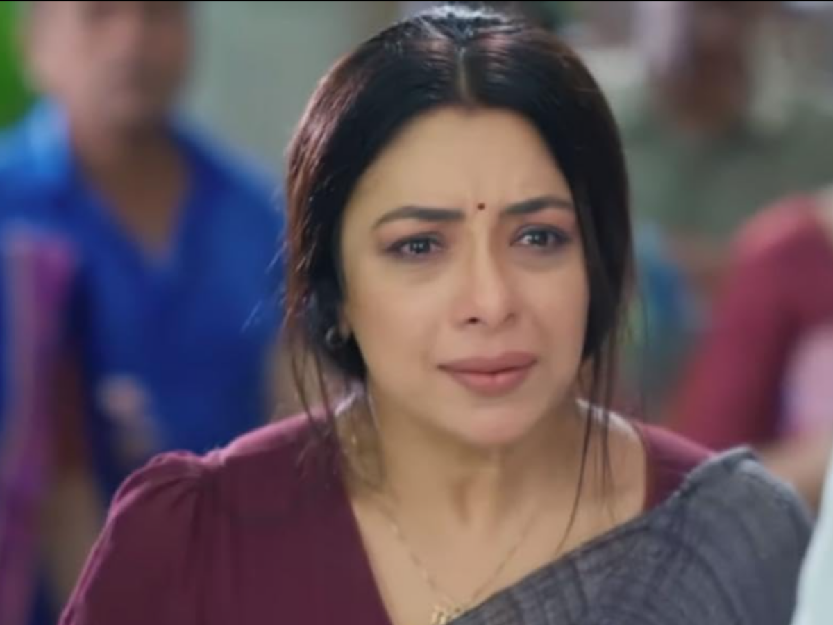 रुपाली गांगुली को मिला ‘आइकॉनिक गोल्ड अवॉर्ड 2026’ , मां रजनी गांगुली ने स्टेज पर किया धुरंधर के गाने पर डांस - Photo Gallery