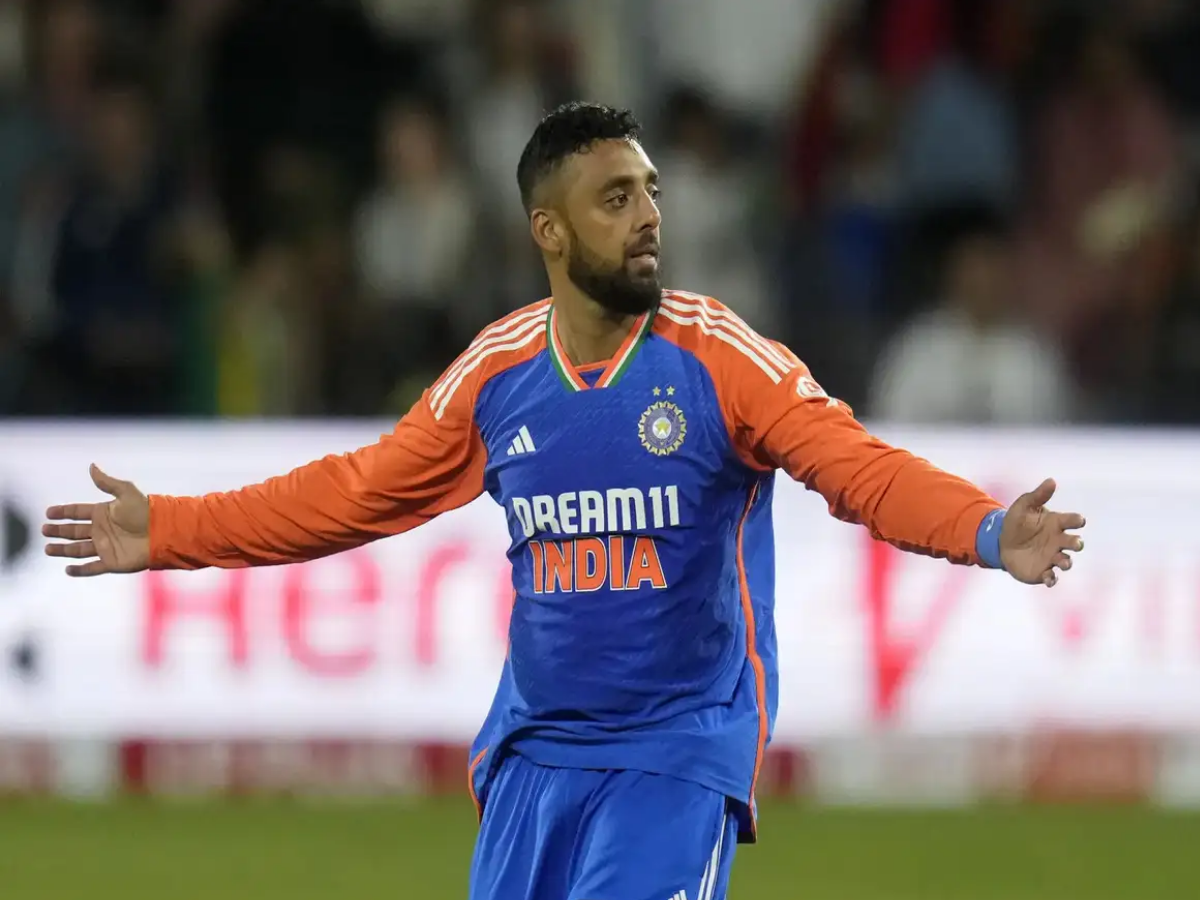 Varun Chakravarthy: बल्लेबाजों को अपनी फिरकी में फंसाने वाले वरुण चक्रवर्ती की कैसी है लाइफस्टाइल; जानें कितनी है नेटवर्थ? - Photo Gallery