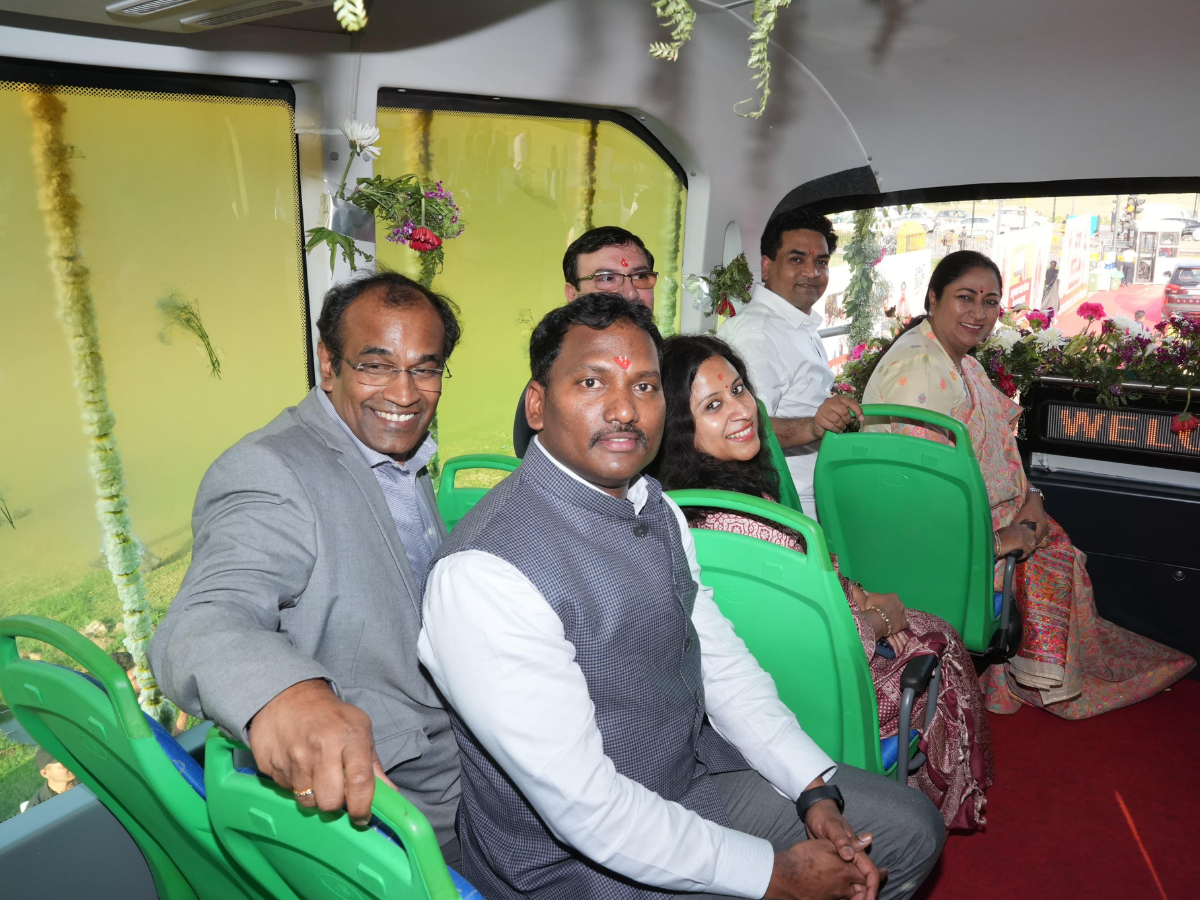 ‘देखो मेरी दिल्ली’ ई-बस लॉन्च; राजधानी को मिला डबल डेकर टूरिज्म बूस्ट; यहां जानें किराया और रूट - Photo Gallery