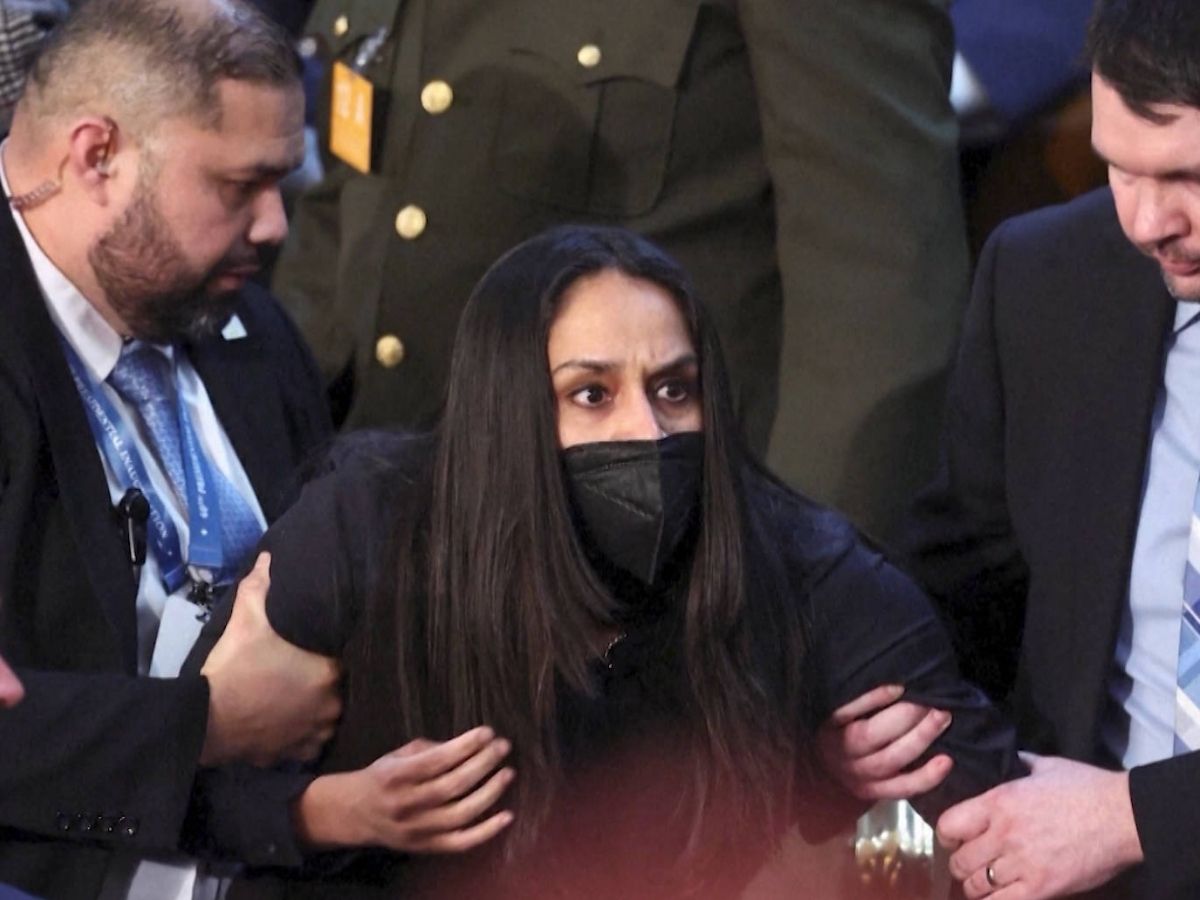 Aliya Rahman: पहले हुईं जख्मी फिर किया गया अरेस्ट, ट्रंप के भाषण के दौरान VIP आलिया रहमान के साथ बदसुलूकी, जानें अंदरूनी वजह - Photo Gallery