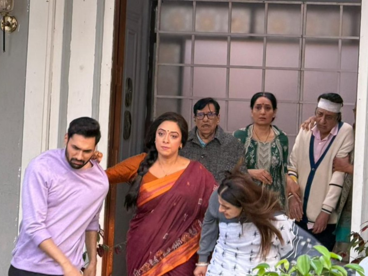 Anupama will teach Tina a lesson - Photo Gallery