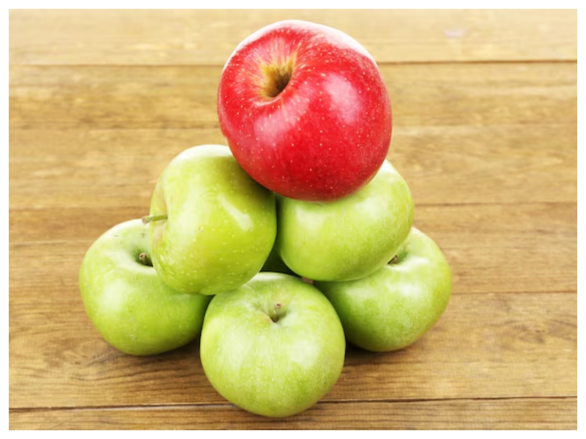 Benefits of apples for health: सेहत के लिए लाल या हरा सेब? जानिए कौन सा है ज्यादा फायदेमंद - Photo Gallery