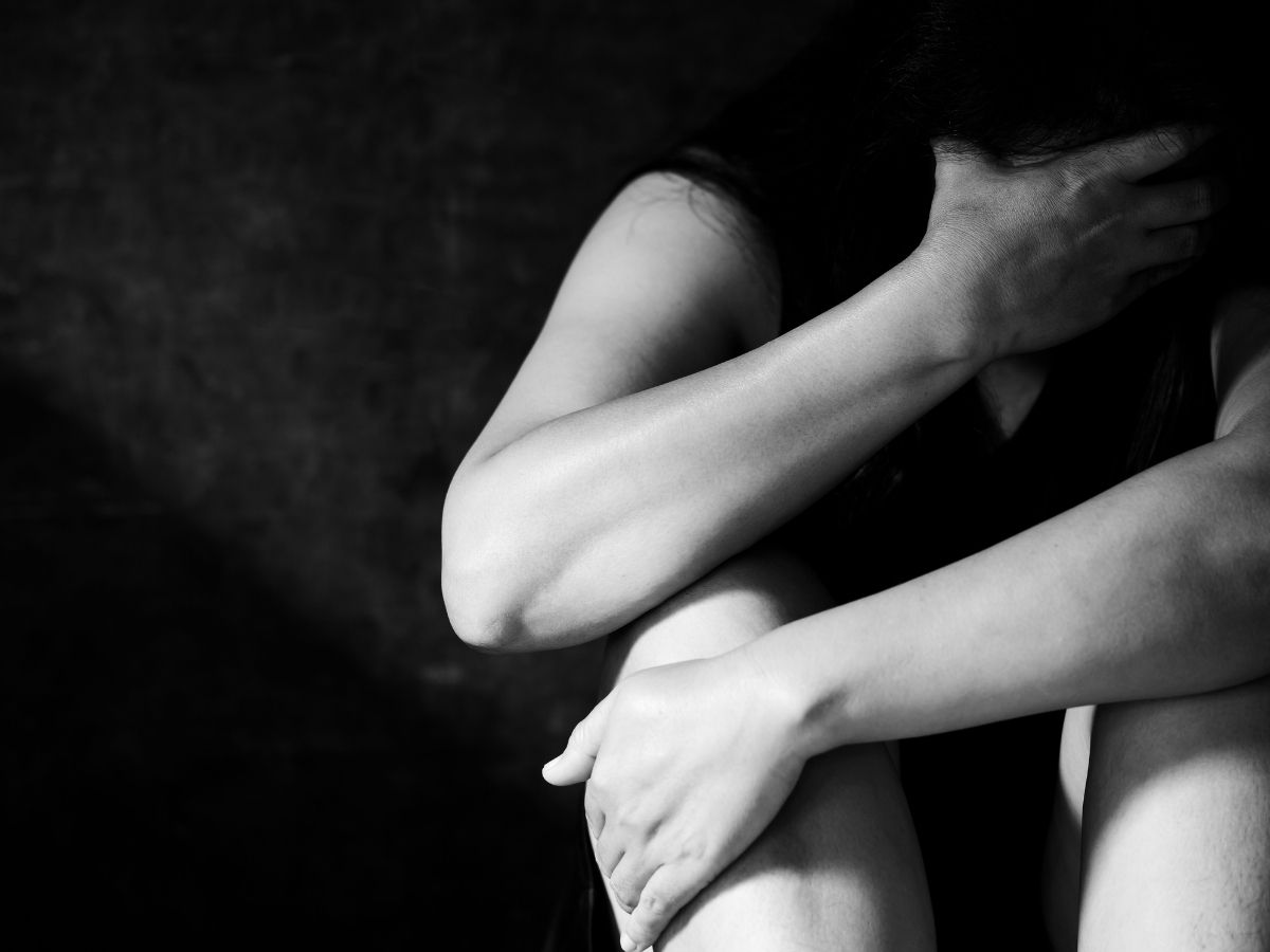 मुस्लिम देश का काला कानून, पत्नियों को पीटना अब जुर्म नहीं; महिलाओं के लिए घर बना जेल! - Photo Gallery