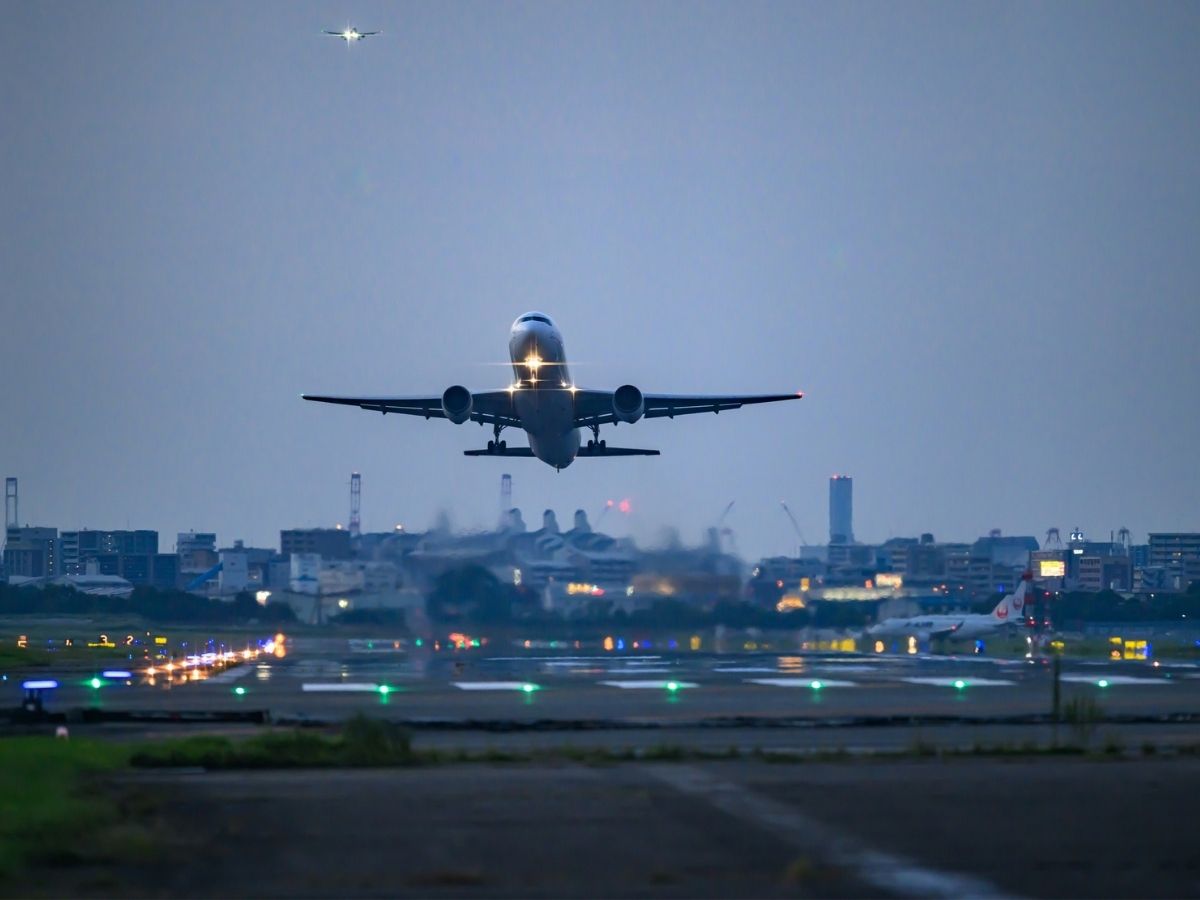 आज 1 फरवरी से कई महत्वपूर्ण बदलाव की शुरुआत होने जा रही है. भारत के नागरिक होने के नाते आप सभी को इन बदलावों और नियमों के बारे में पता होना चाहिए. - Photo Gallery