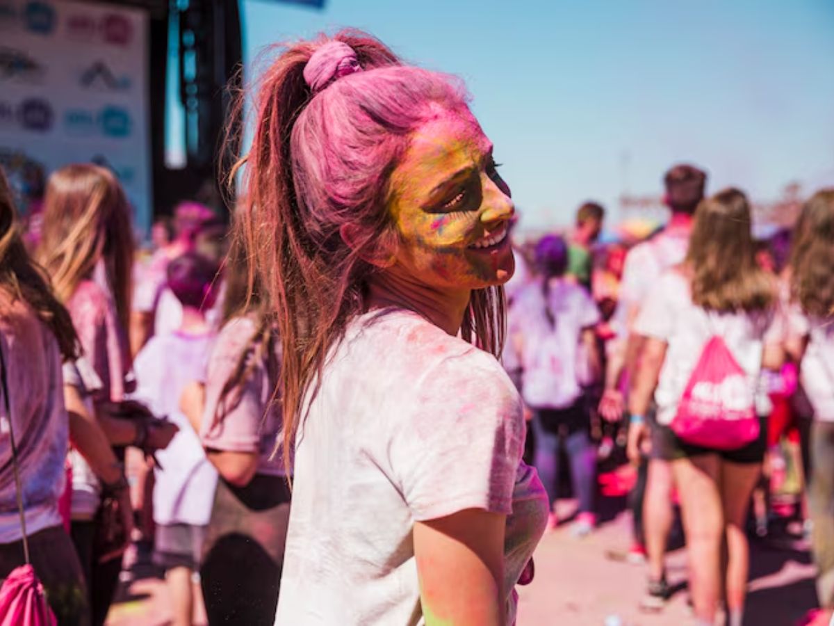 Holi 2026:  सिर्फ बरसाना की ही नहीं इस जगह की भी फेमस है होली, जानें रोचक बातें… - Photo Gallery