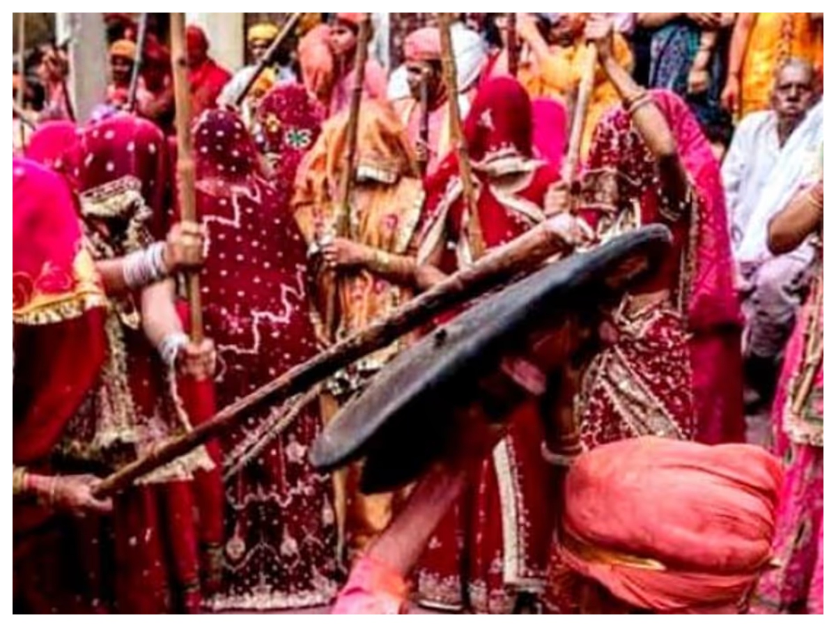 Barsana Lathmar Holi: बरसाने की लट्ठमार होली में कौन बनती है हुरियारन? जानें परंपरा और खास नियम - Photo Gallery