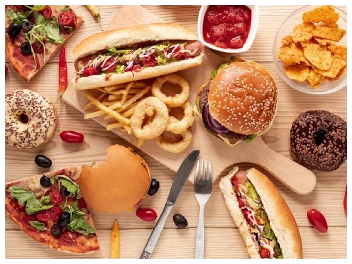 Iran-Israel War: पुरानी सभ्यता से लेकर आधुनिक ताकत तक, ईरान के बारे में जानें ये रोचक तथ्य - Photo Gallery