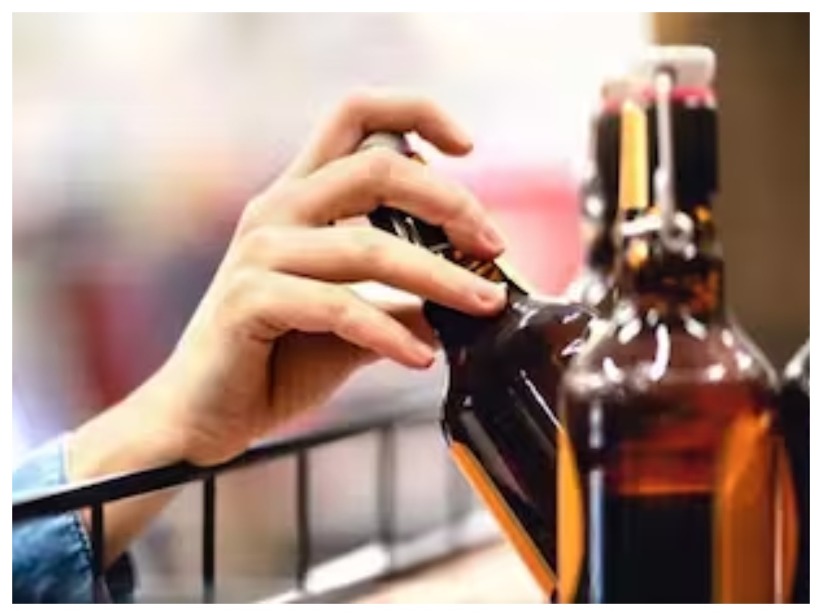 Iran-Israel War: पुरानी सभ्यता से लेकर आधुनिक ताकत तक, ईरान के बारे में जानें ये रोचक तथ्य - Photo Gallery