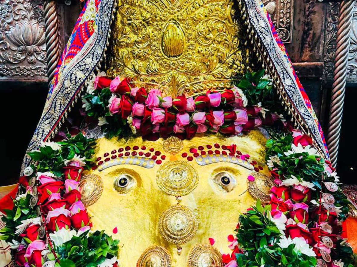 Chandra Grahan 2026: दिल्ली का ये फेमस मंदिर ग्रहण में भी रहता है खुला, कभी नहीं बंद होते कपाट - Photo Gallery