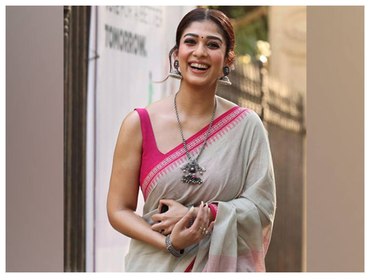 South Actress Most Beautiful List: साउथ सिनेमा की 10 सबसे खूबसूरत एक्ट्रेस, देखें तस्वीरें - Photo Gallery