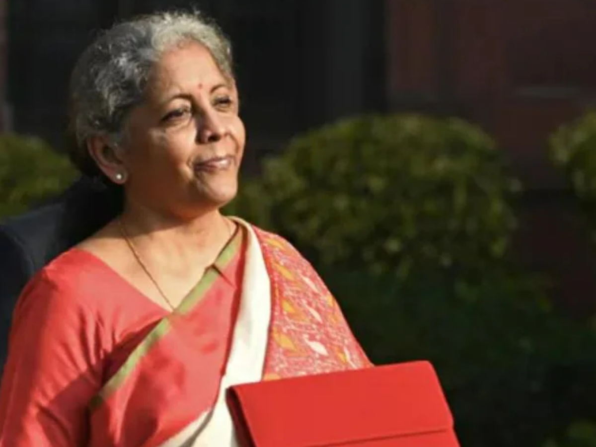 खास दिन की पहचान बनी साड़ी! 8 बजट, 8 स्टाइल! इस बार निर्मला सीतारमण की साड़ी में क्या होगा खास? - Photo Gallery