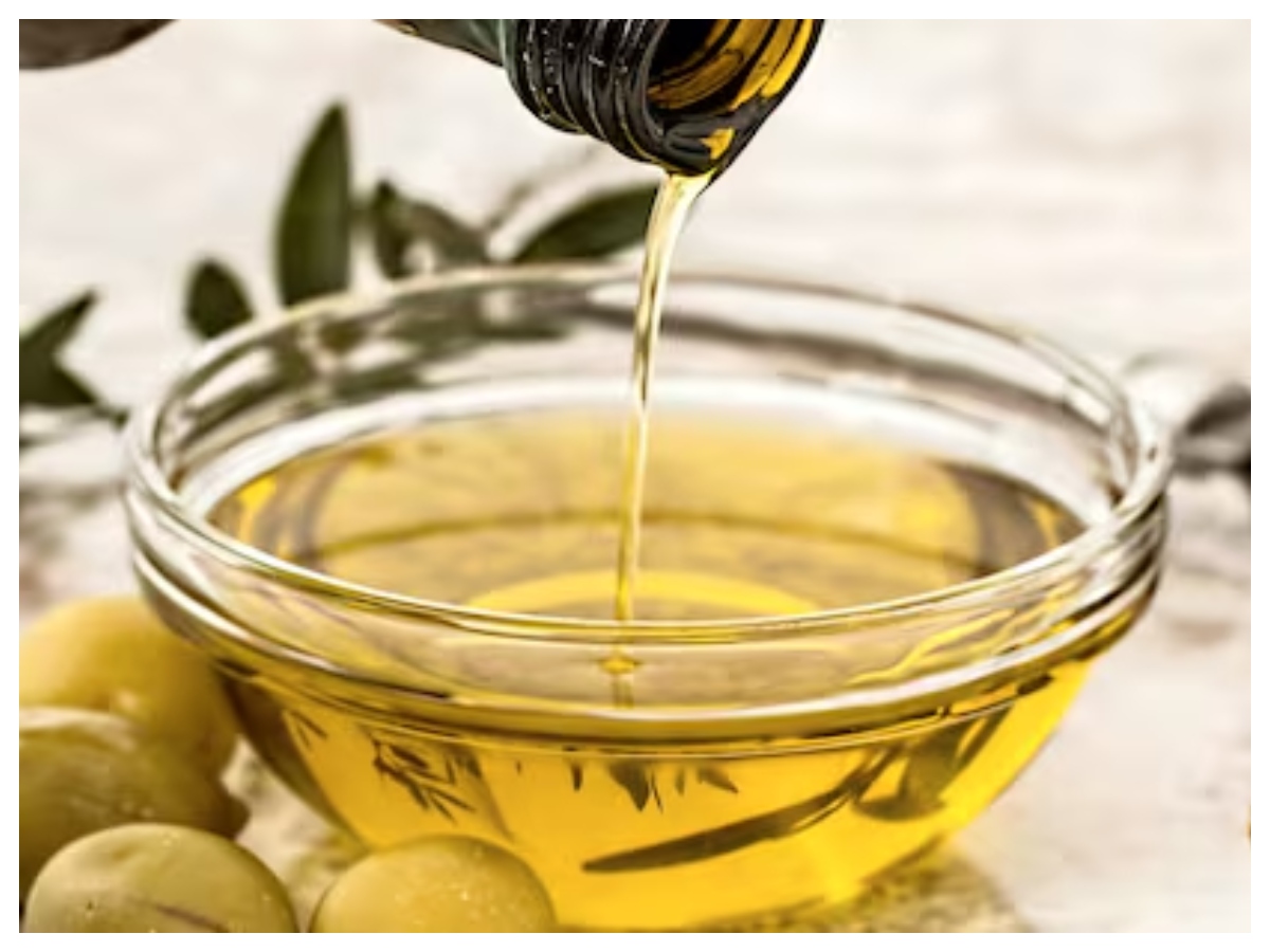 Olive oil benefits: जैतून के तेल में छुपा है सेहत का खजाना, जानिए क्यों माना जाता है सुपर ऑयल - Photo Gallery