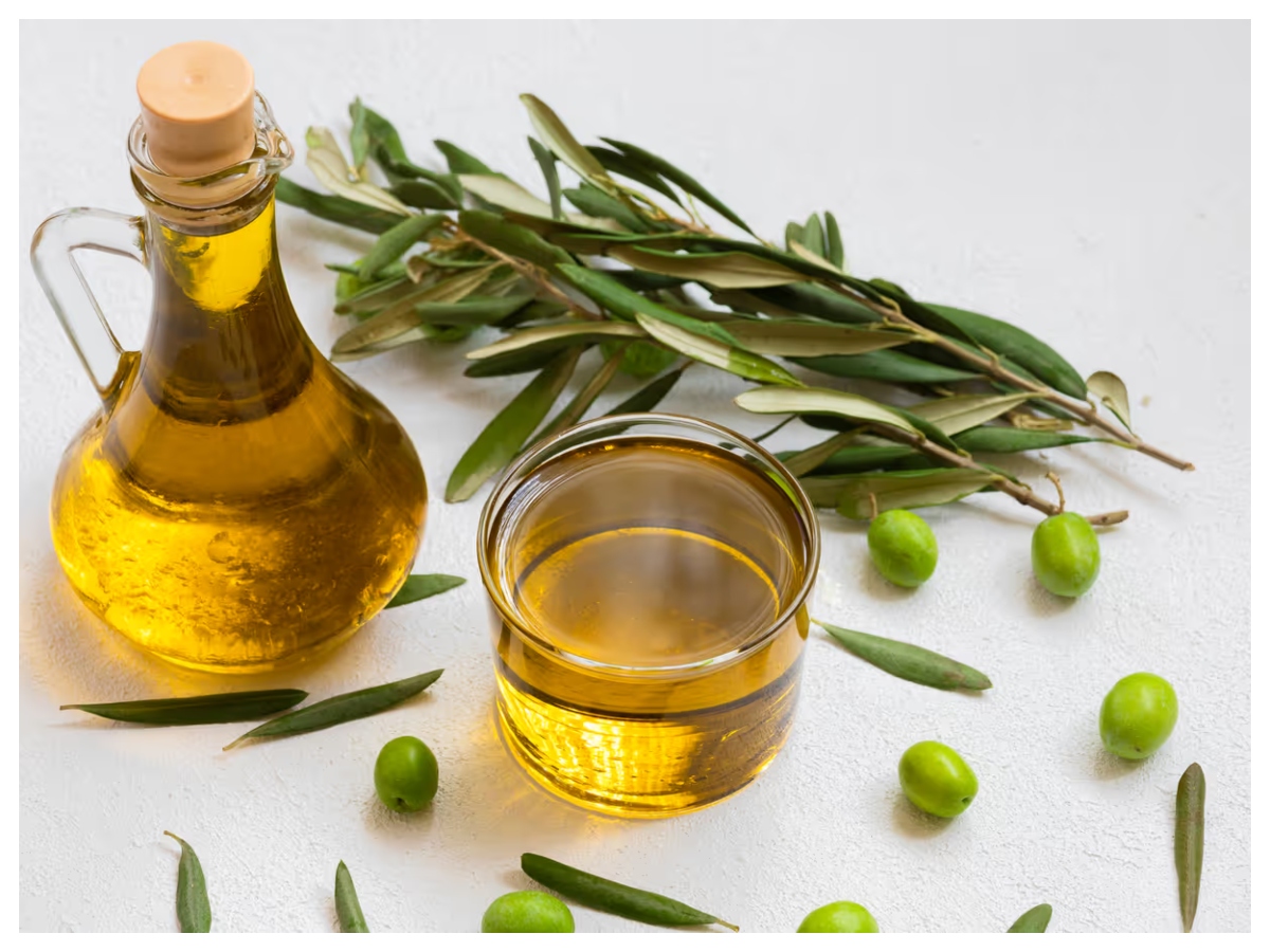 Olive oil benefits: जैतून के तेल में छुपा है सेहत का खजाना, जानिए क्यों माना जाता है सुपर ऑयल - Photo Gallery