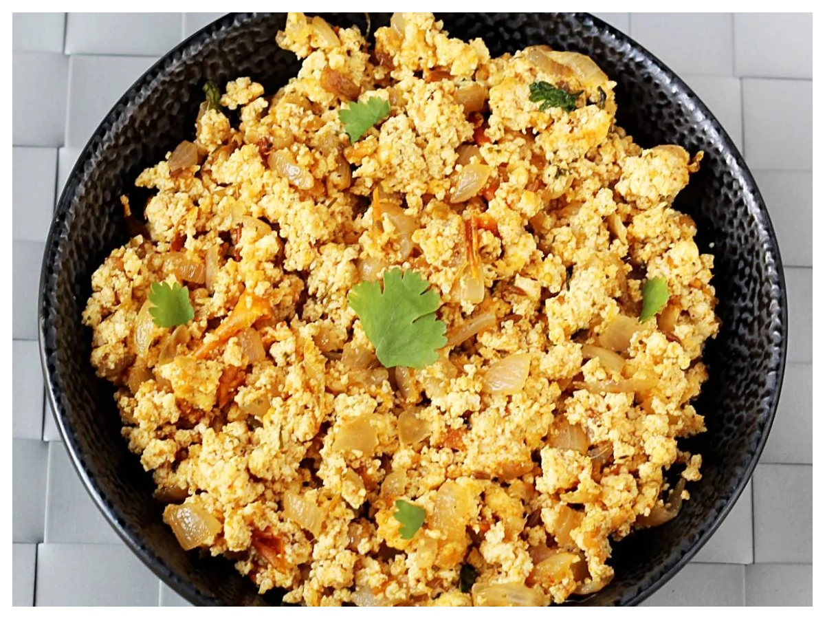 High protein breakfast: अंडों के बिना हाई प्रोटीन ब्रेकफास्ट: जानें 8 ताकतवर देसी विकल्प और सही समय - Photo Gallery