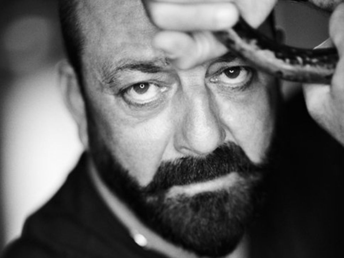 308 गर्लफ्रेंड, फिर 3 शादियां; ये हैंडसम हंक है बॉलीवुड का सबसे अय्याश अमीरजादा - Photo Gallery