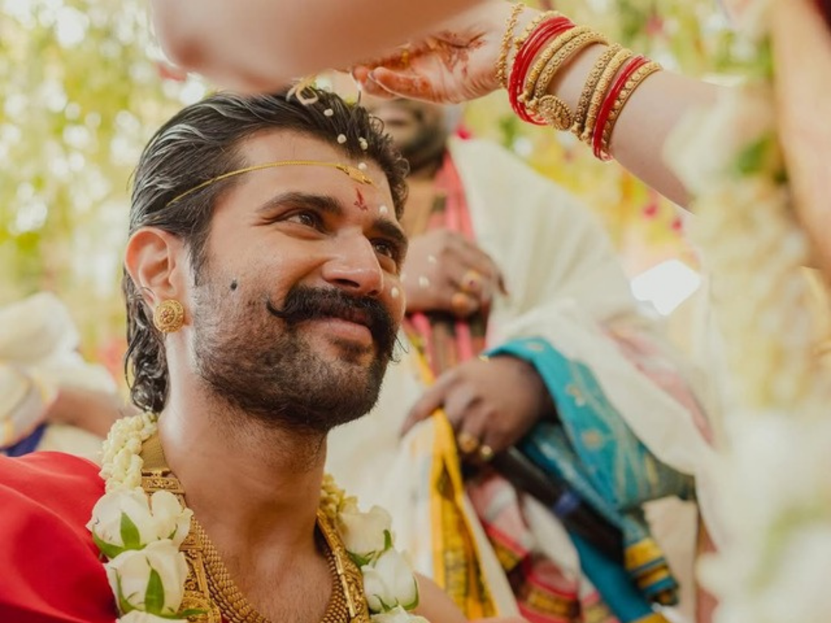 She fondly calls her husband Vijju - Photo Gallery