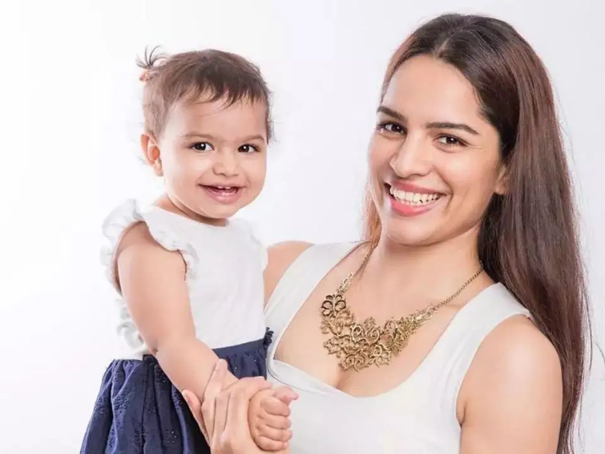 बेटी की परवरिश के लिए छोड़ा शो, अब 6 साल बाद किया ग्रैंड कमबैक; जानें कौन है टीवी की ये खतरनाक विलेन? - Photo Gallery