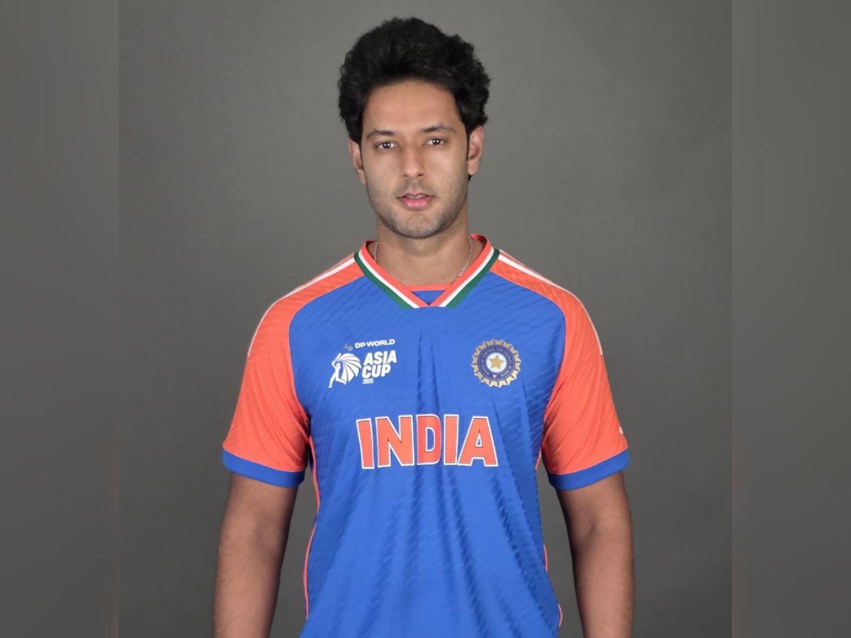 shivam dube - Photo Gallery