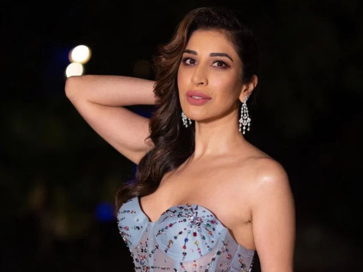 फिल्मों ने दिया धोखा, काउच का दर्द झेला…43 साल की इस हसीना ने निकाला एक्टिंग छोड़ कमाई का नया रास्ता! - Photo Gallery