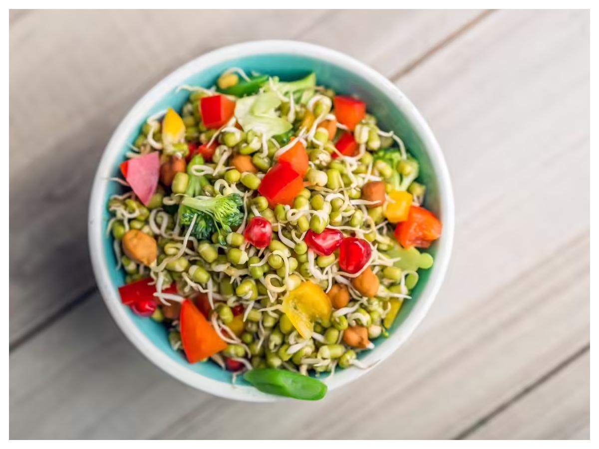 High protein breakfast: अंडों के बिना हाई प्रोटीन ब्रेकफास्ट: जानें 8 ताकतवर देसी विकल्प और सही समय - Photo Gallery