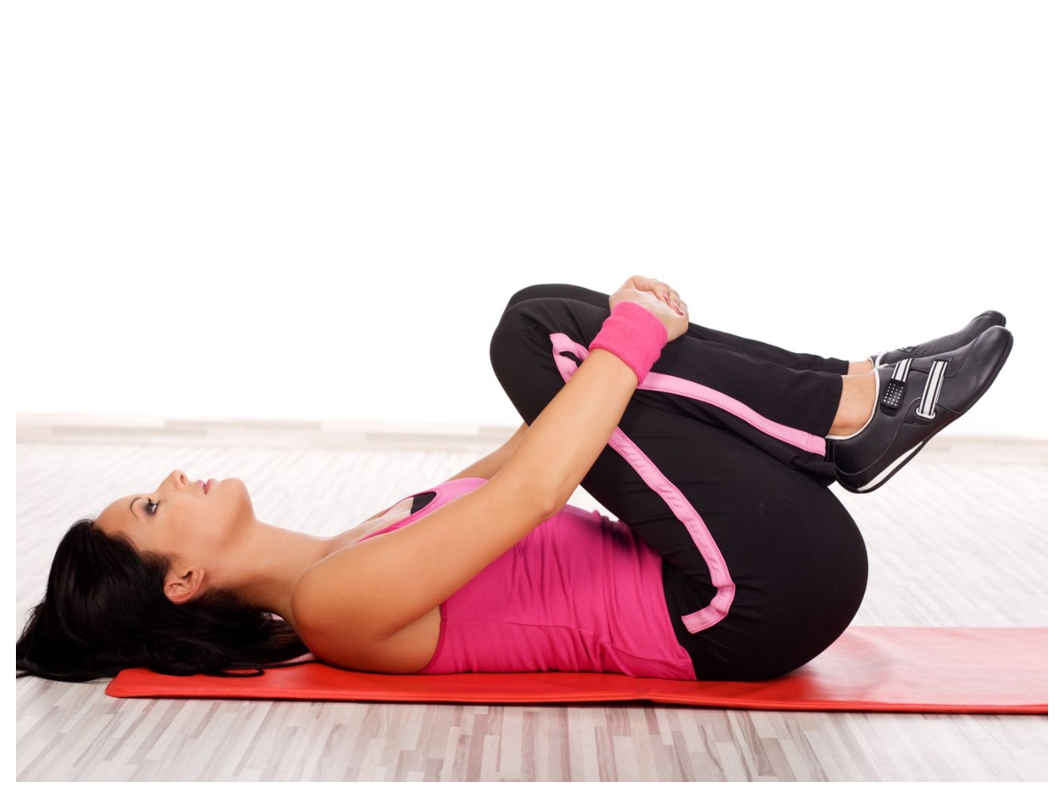 Benefits of stretching: स्ट्रेचिंग क्यों है फिटनेस का सबसे जरूरी हिस्सा?लचीलापन बढ़ाने और चोट से बचने का आसान तरीका - Photo Gallery