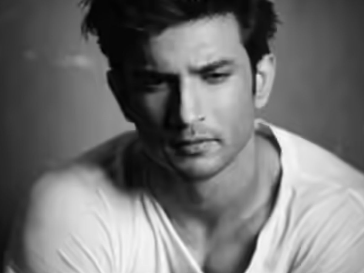 आदित्य रॉय कपूर नहीं थे पहली पसंद, इस हैंडसम हंक को ऑफर हुई थी ‘आशिकी 2’; जानें कौन था वो एक्टर? - Photo Gallery