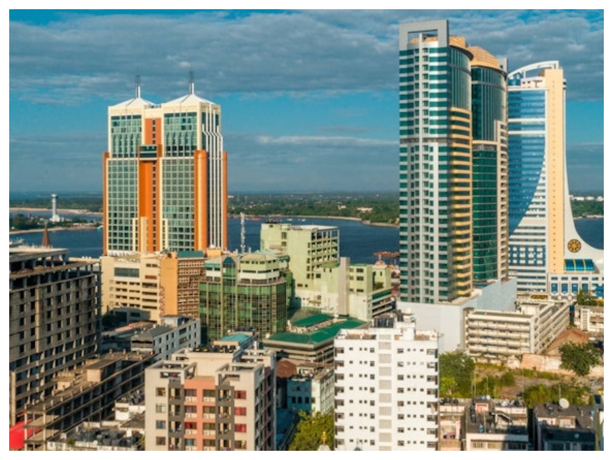 Surya Grahan 2026: सूर्य ग्रहण कहां-कहां देगा दिखाई? क्या भारत में भी दिखेगा इसका असर - Photo Gallery