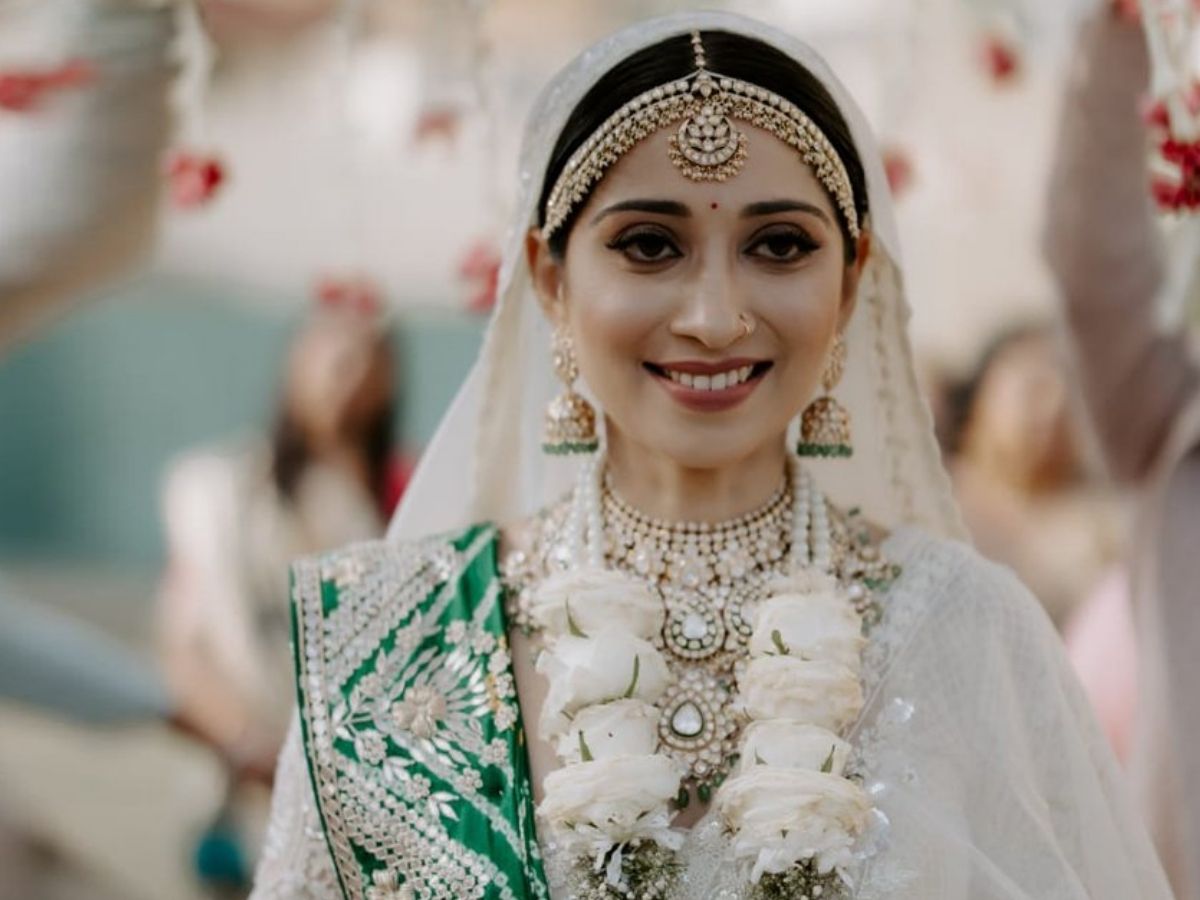 छोटे पर्दे की फेवरेट स्टार, इंजीनियर से रचाई शादी; जानें वृषिका मेहता की जिंदगी से जुड़ी कुछ खास बातें - Photo Gallery