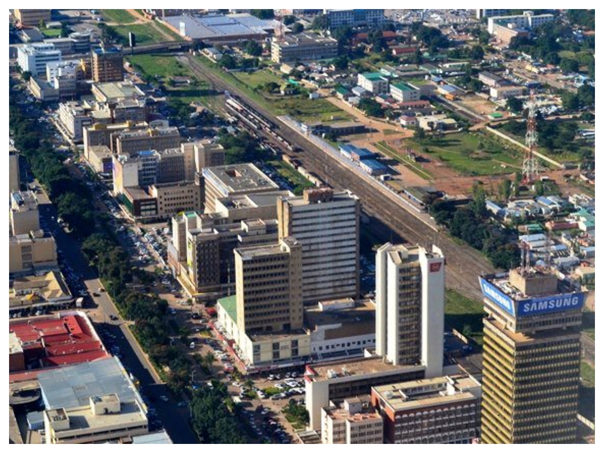 Surya Grahan 2026: सूर्य ग्रहण कहां-कहां देगा दिखाई? क्या भारत में भी दिखेगा इसका असर - Photo Gallery