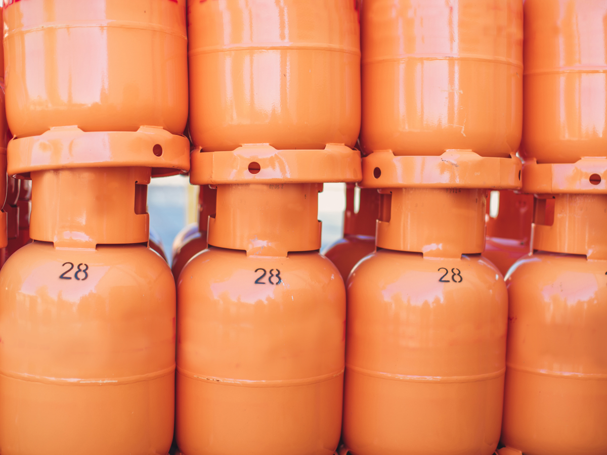 क्यों सुरक्षित है PNG सप्लाई? समझिए LPG और गैस संकट का पूरा गणित - Photo Gallery