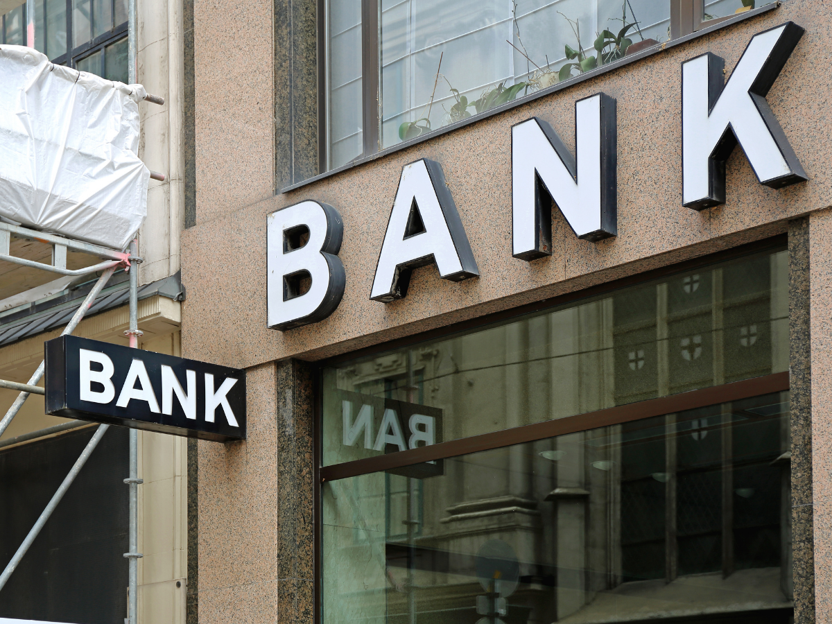 Bank Holiday: 20 मार्च को बैंक बंद! जानिए किन शहरों में रहेगी छुट्टी - Photo Gallery